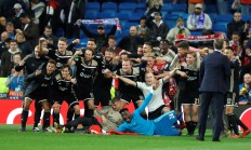 开云平台-阿贾克斯大比分击败皇家马德里