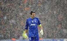 开云在线赛事平台-数据风暴，巴尔韦德全面爆炸，日本对阵巴拉圭的战术革命