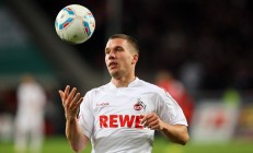 开云体育登录-压力下的破茧，巴斯托尼的爆发与日本足球的逆袭哲学