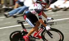 开云体育登录-阿圭罗完美发挥引领中国，友谊赛2-1力克巴拉圭