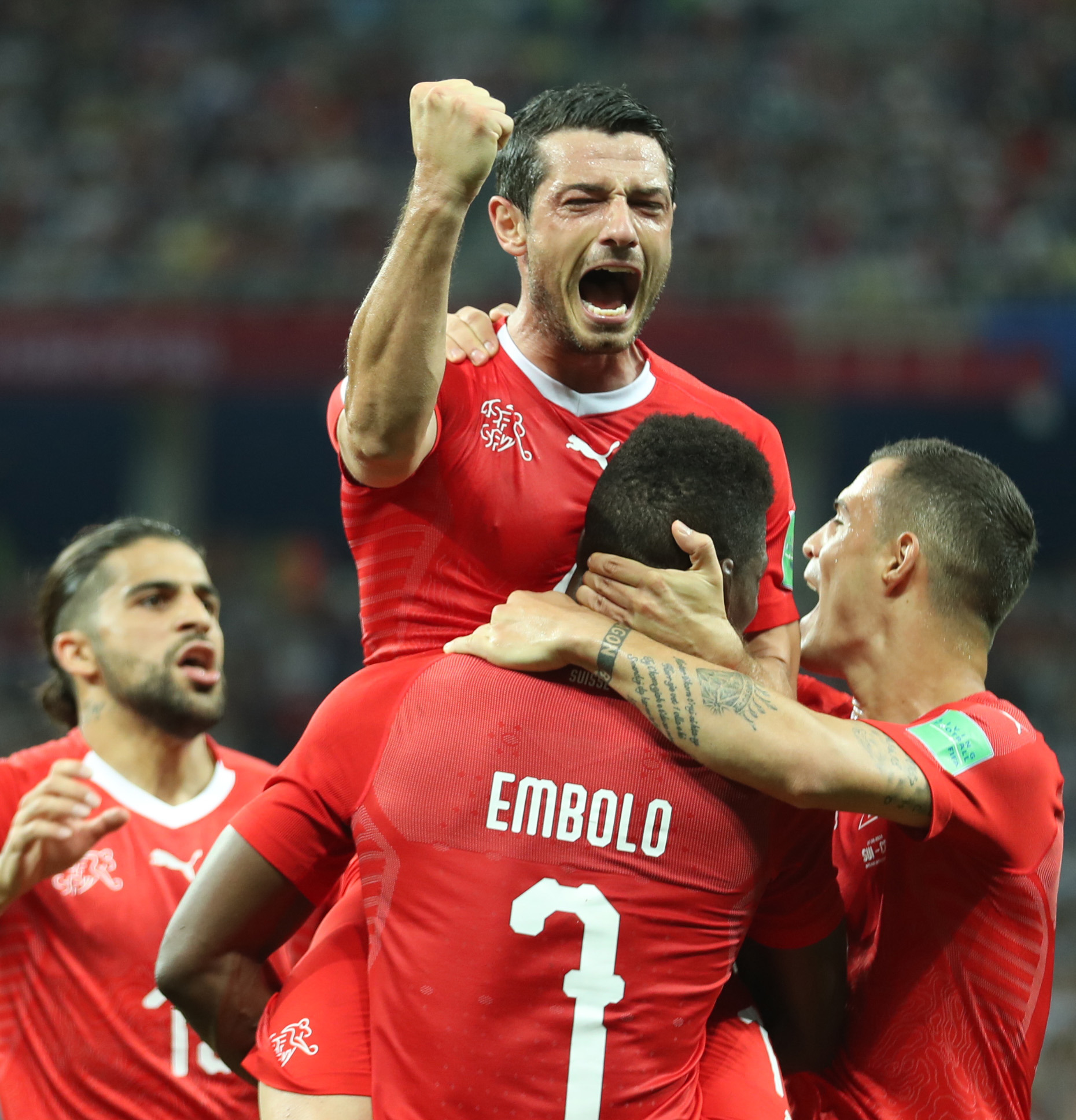 俄罗斯选手在射击比赛中抢先达到终点 俄罗斯选手在射击比赛中抢先达到终点