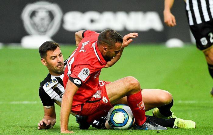 圣埃蒂安进攻乏力，险些跌入降级区的简单介绍