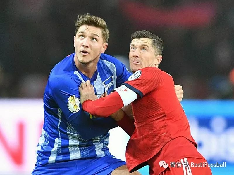 德国队完胜印尼队,黄鸭组合点燃赛场 德国队完胜印尼队,黄鸭组合点燃赛场