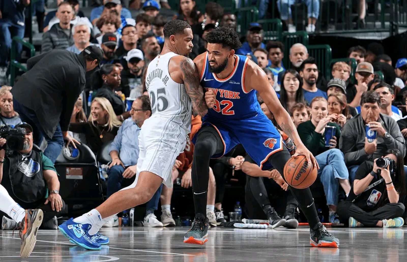 希腊男篮横扫76人,欧文制霸全场 希腊男篮横扫76人,欧文制霸全场