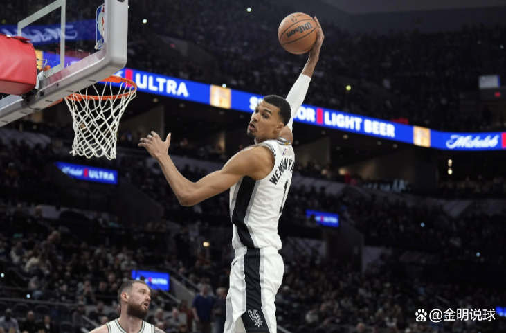 关于马刺翻盘尼日利亚男篮,艾顿打破历史纪录的信息 关于马刺翻盘尼日利亚男篮,艾顿打破历史纪录的信息