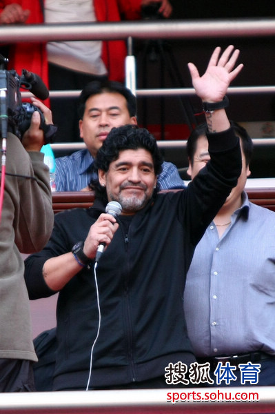 强强对话激发球迷热情,充满着不确定性的简单介绍 强强对话激发球迷热情,充满着不确定性的简单介绍