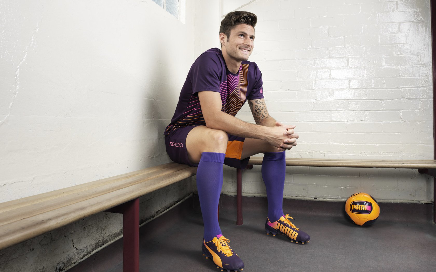 从威尔士血拼到突尼斯奇迹，皮克如何在美加墨世界杯接管比赛