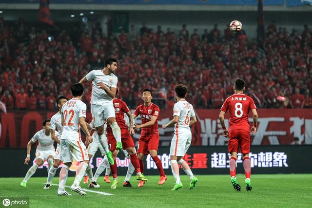 关于广州富力不敌山东鲁能，功亏一篑出局的信息